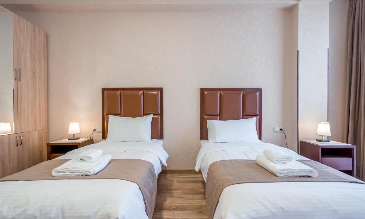 Aura Hotel Tbilisi Exteriör bild