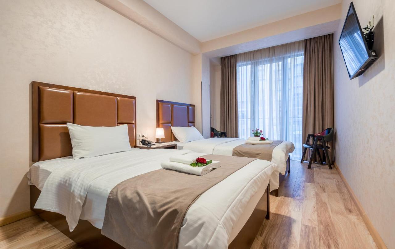 Aura Hotel Tbilisi Exteriör bild