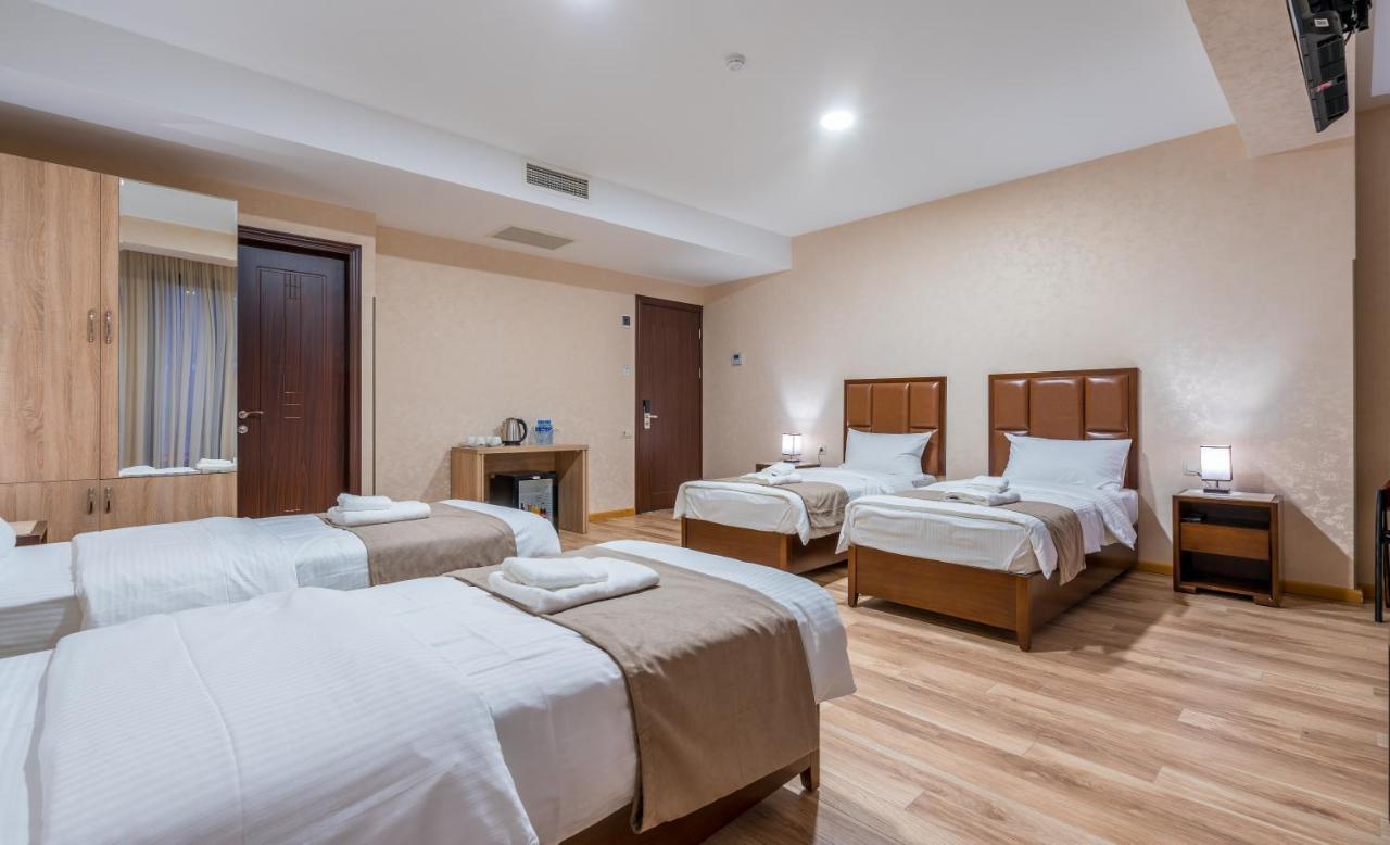 Aura Hotel Tbilisi Exteriör bild