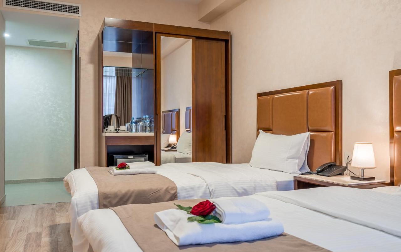 Aura Hotel Tbilisi Exteriör bild