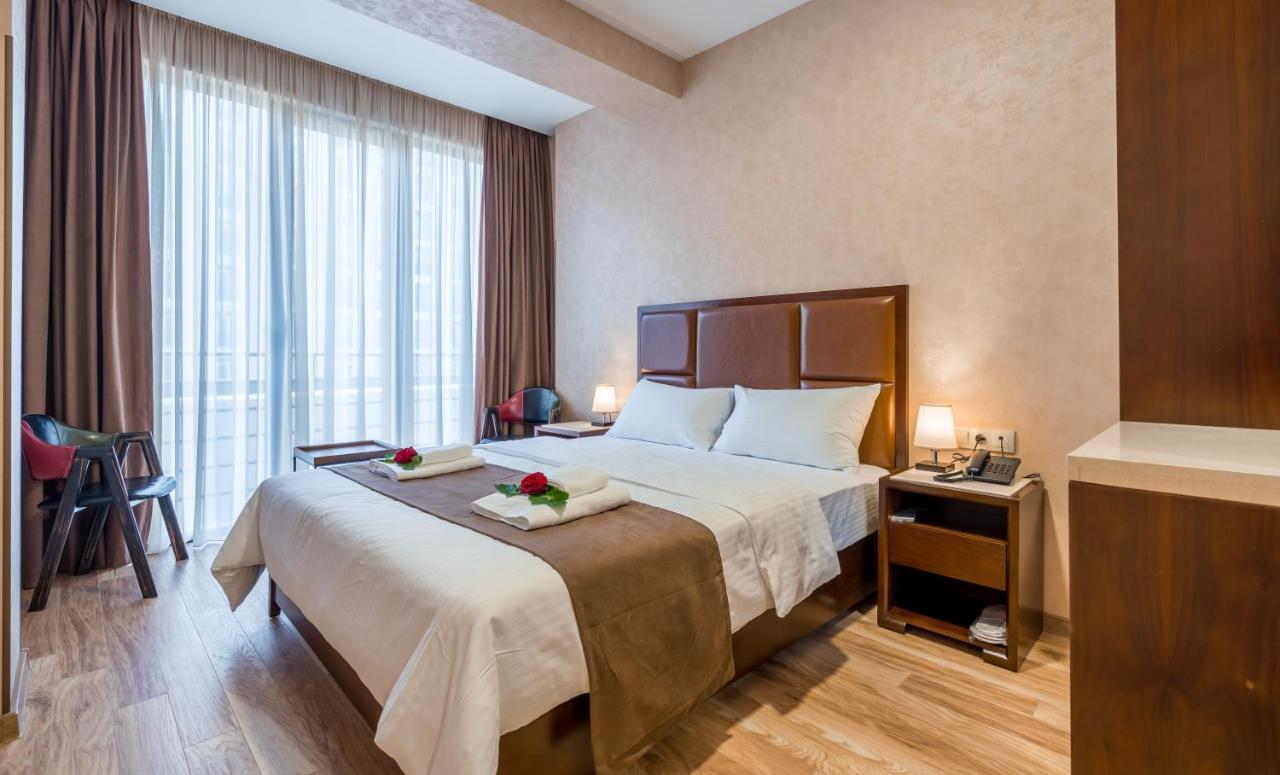 Aura Hotel Tbilisi Exteriör bild
